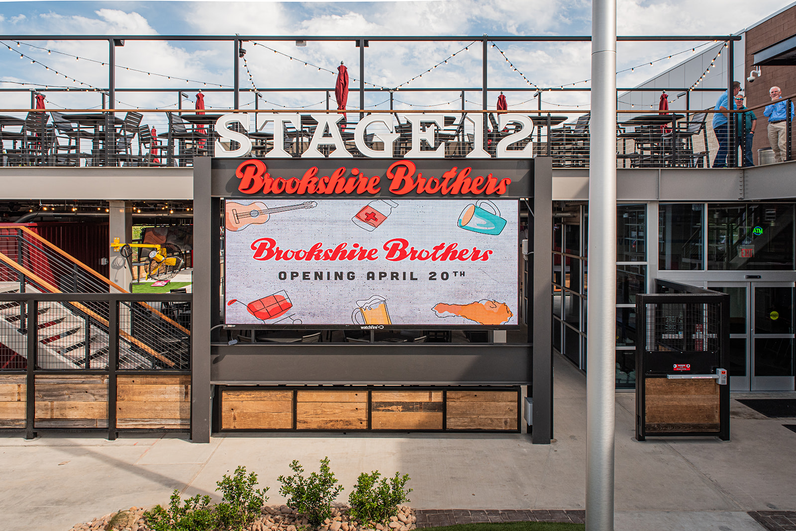 Brookshire Brothers grocery store stage 12 outdoor sign